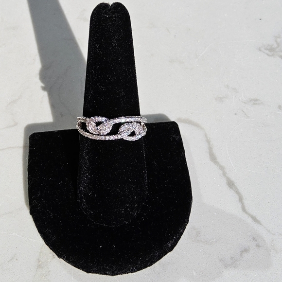 Silver Chain Accent Ring with Matte Band - Picture 7 of 8